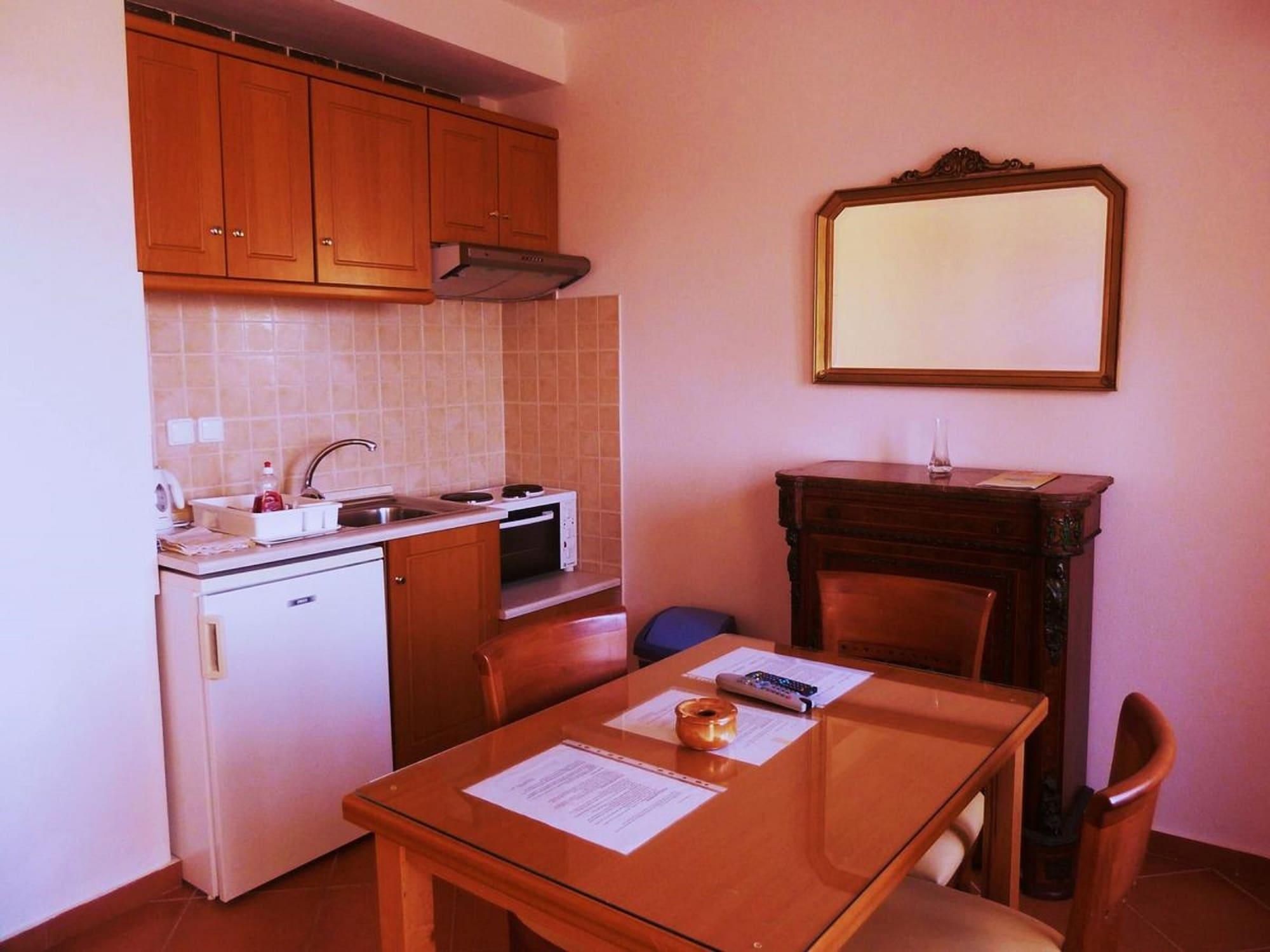 Milia Bay Hotel Apartments ภายนอก รูปภาพ
